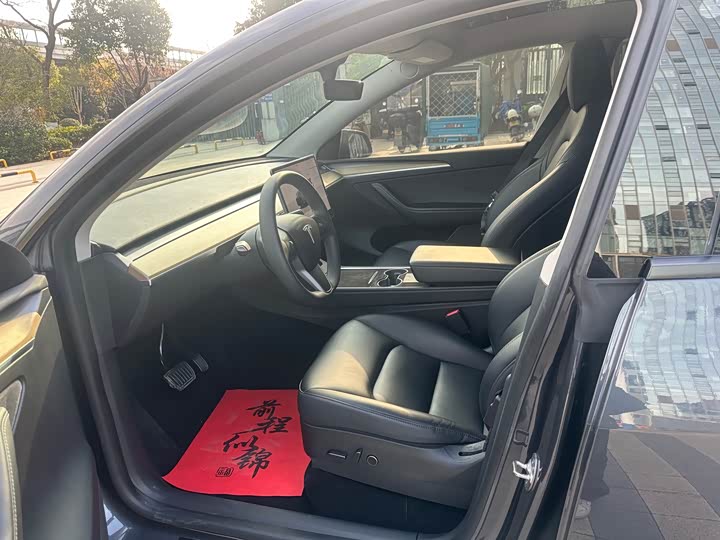 Фото 4 - Tesla Model Y