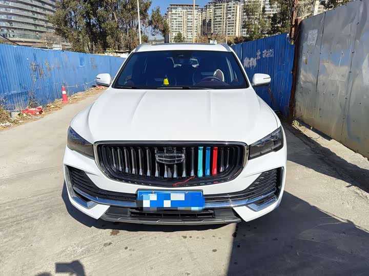 Photo 2 - Geely Monjaro