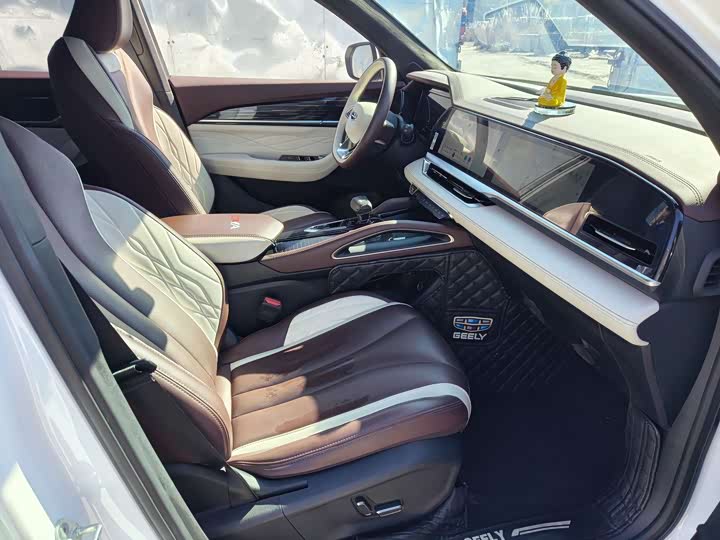 Photo 6 - Geely Monjaro