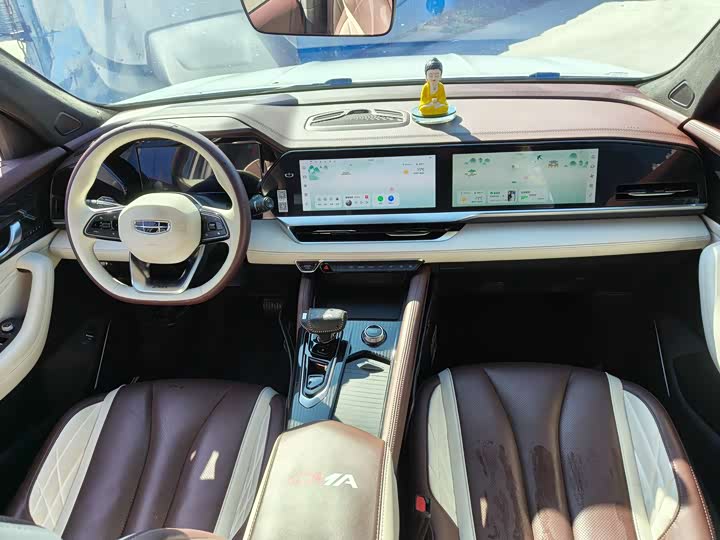 Photo 8 - Geely Monjaro