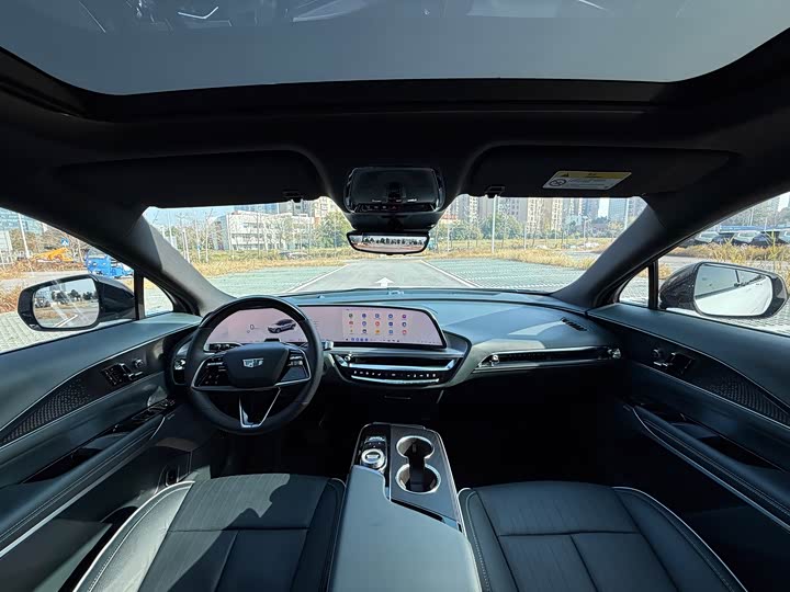 Фото 5 - Cadillac Lyriq