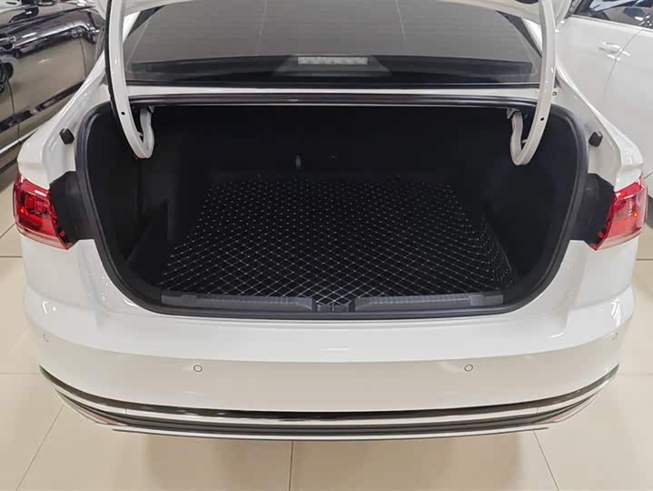 Фото 4 - Volkswagen Bora