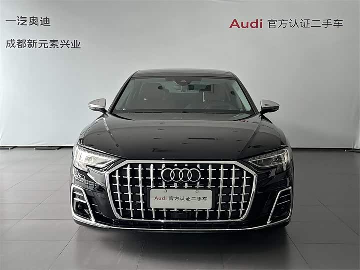 Фото 2 - Audi A8