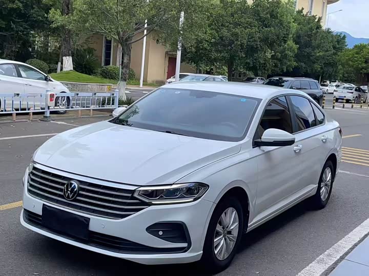 Фото 1 - Volkswagen Lavida