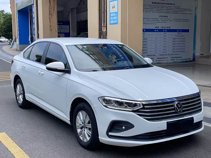 Фото 3 - Volkswagen Lavida