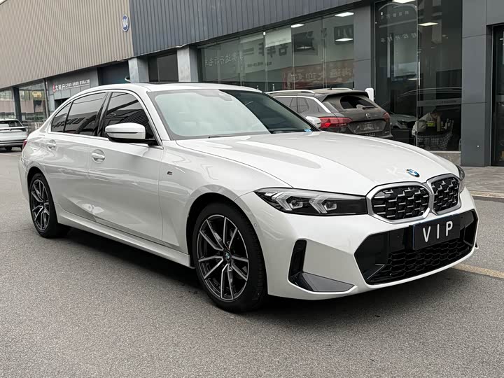 Фото 1 - BMW 3 Series