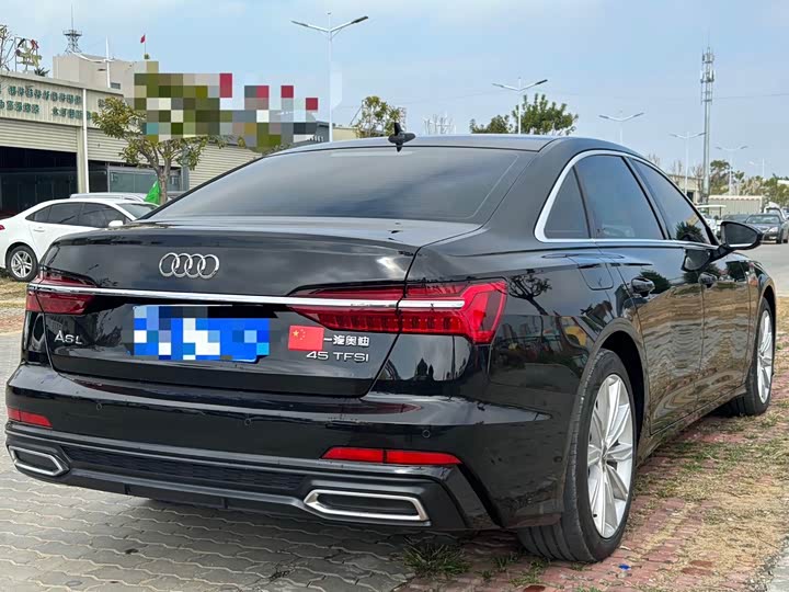 Фото 3 - Audi A6L