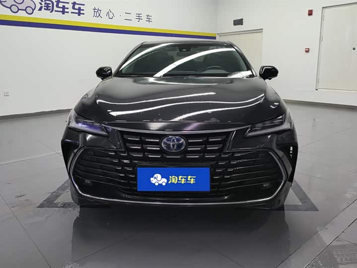 Фото 2 - Toyota Avalon