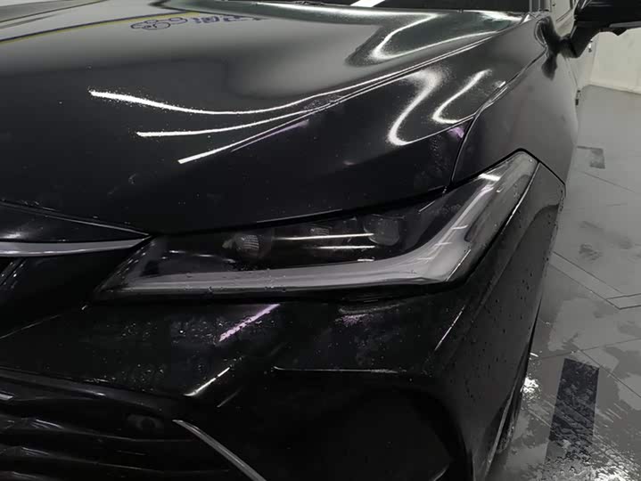 Фото 5 - Toyota Avalon