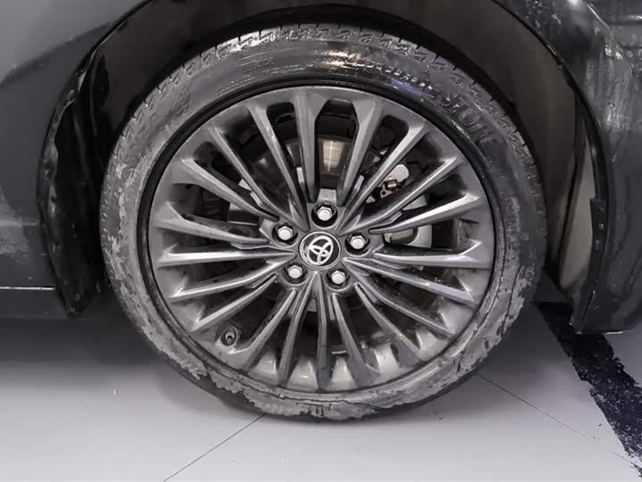 Фото 6 - Toyota Avalon