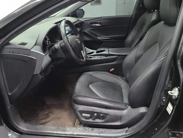 Фото 9 - Toyota Avalon