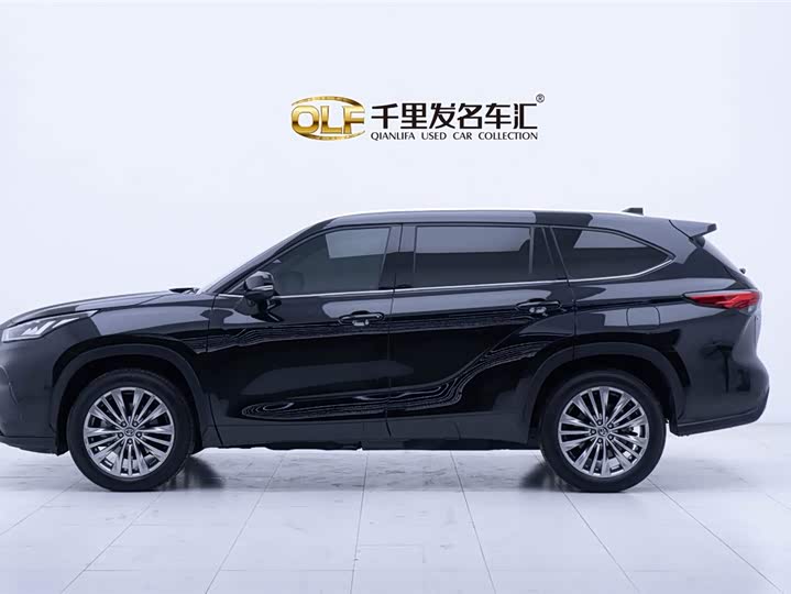 Фото 7 - Toyota Highlander