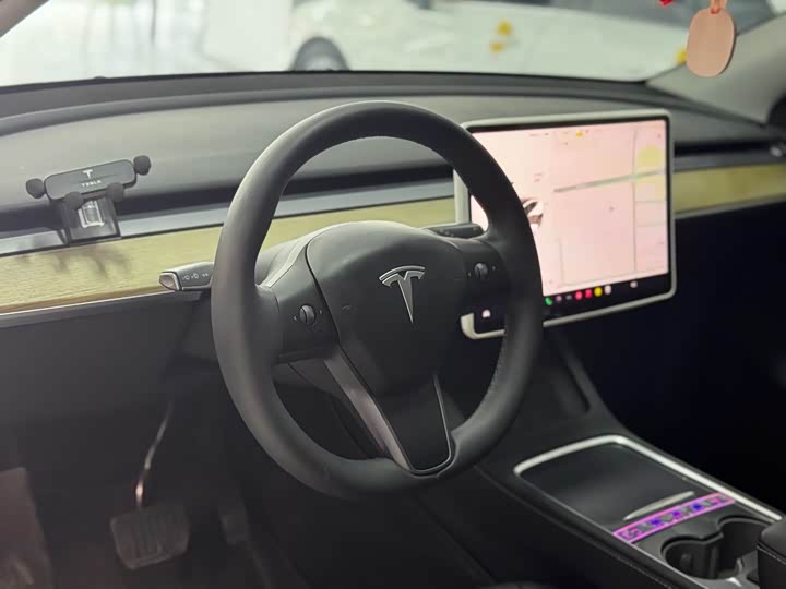 Фото 4 - Tesla Model Y