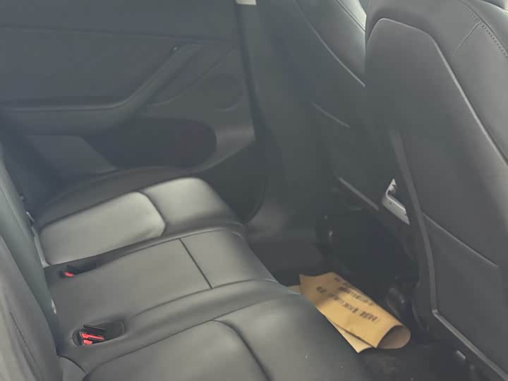 Фото 8 - Tesla Model Y