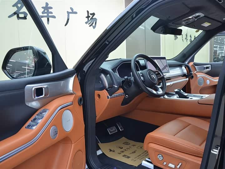 Фото 4 - Tank 700 Hybrid