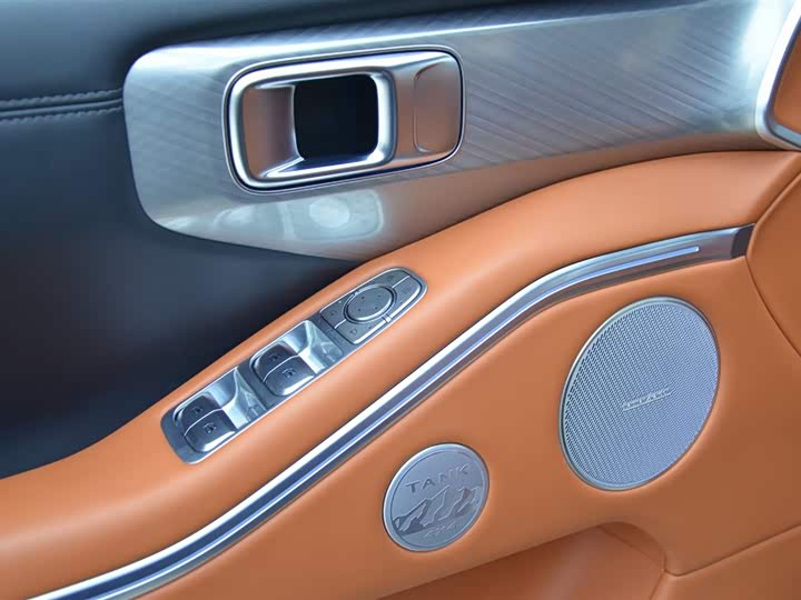 Фото 5 - Tank 700 Hybrid