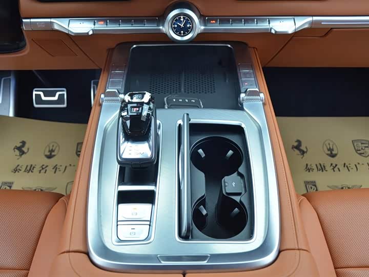 Фото 9 - Tank 700 Hybrid