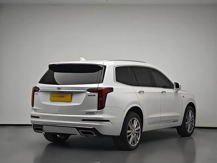 Фото 4 - Cadillac XT6