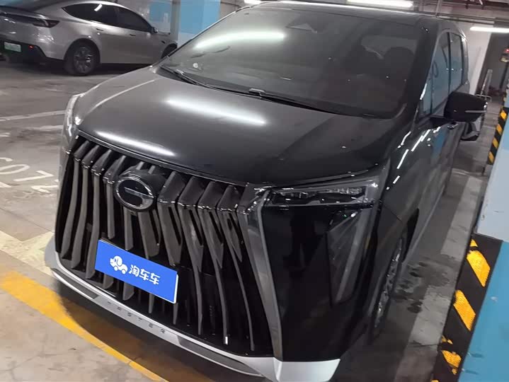 Фото 1 - GAC Trumpchi M8