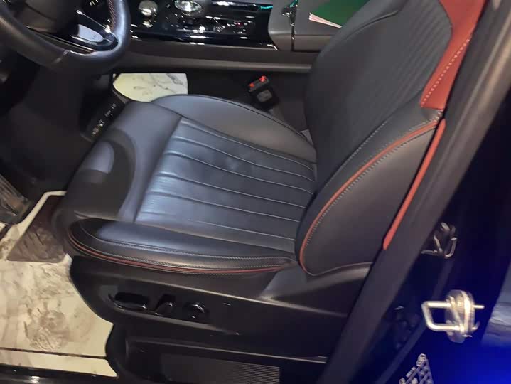 Фото 9 - GAC Trumpchi M8