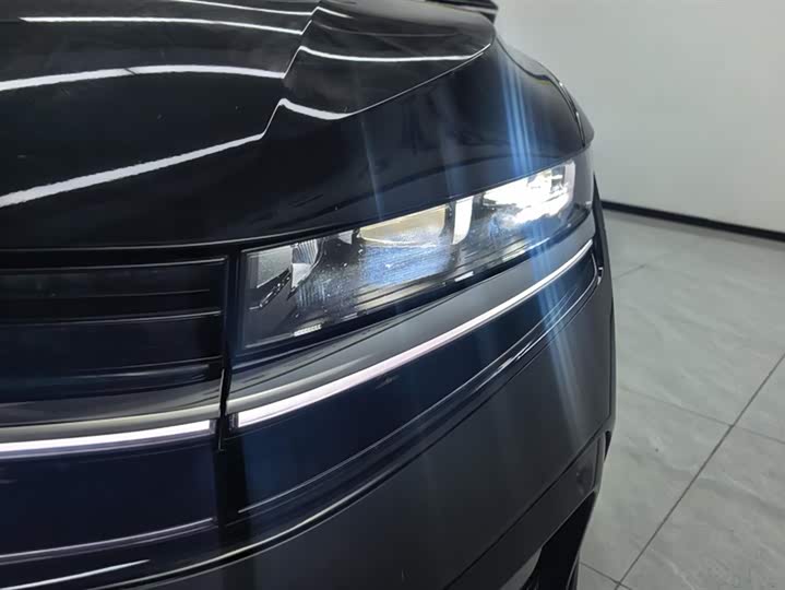 Фото 5 - Volkswagen Magotan