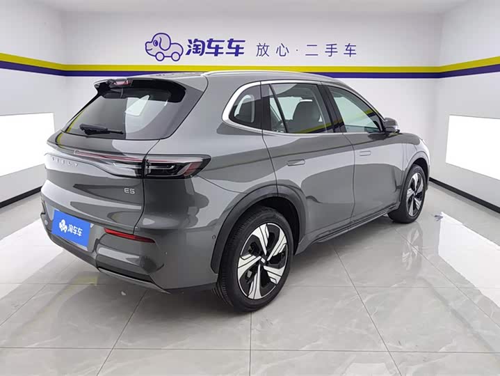 Фото 3 - Geely Galaxy E5