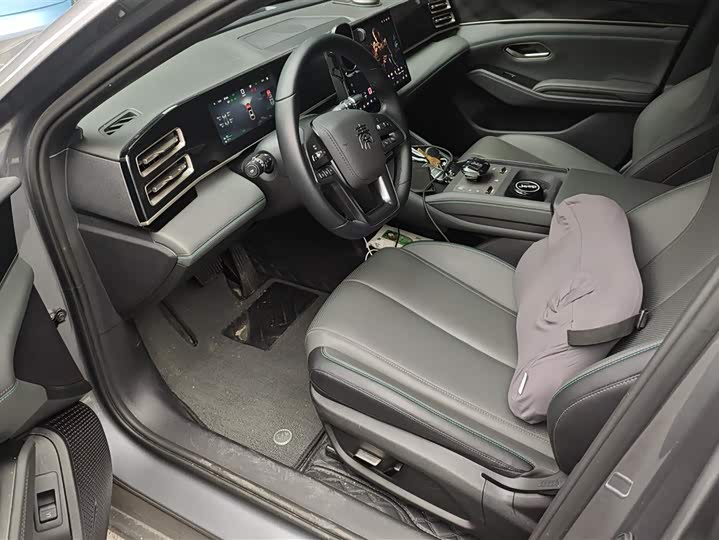 Фото 9 - BYD Qin L