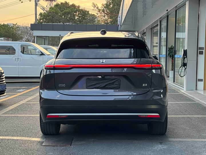 Фото 6 - Nio ES6