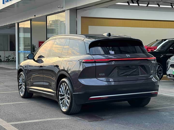 Фото 7 - Nio ES6