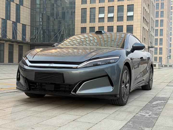 Фото 3 - BYD Han