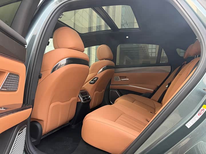 Фото 8 - BYD Han