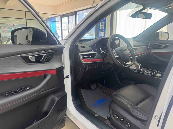 Фото 7 - Chery Tiggo 7