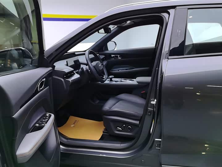 Фото 9 - Changan Oshan Z6 Hybrid