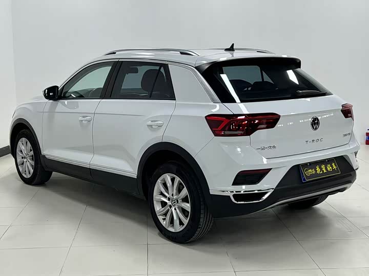 Фото 7 - Volkswagen T-Roc