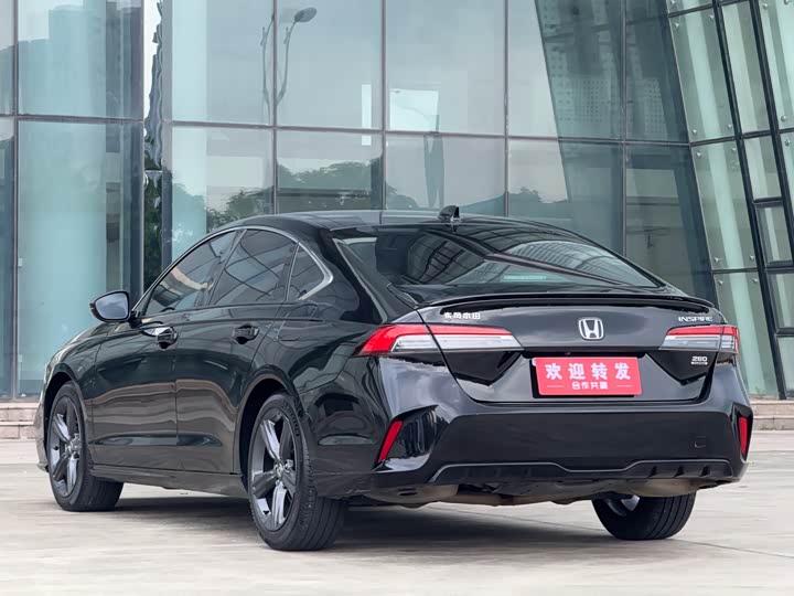 Фото 6 - Honda Inspire