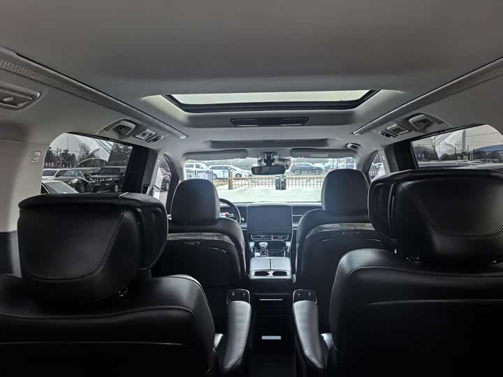 Фото 7 - GAC Trumpchi M8