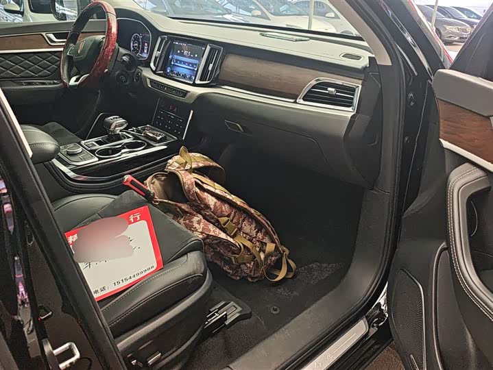 Фото 8 - Hongqi HS7