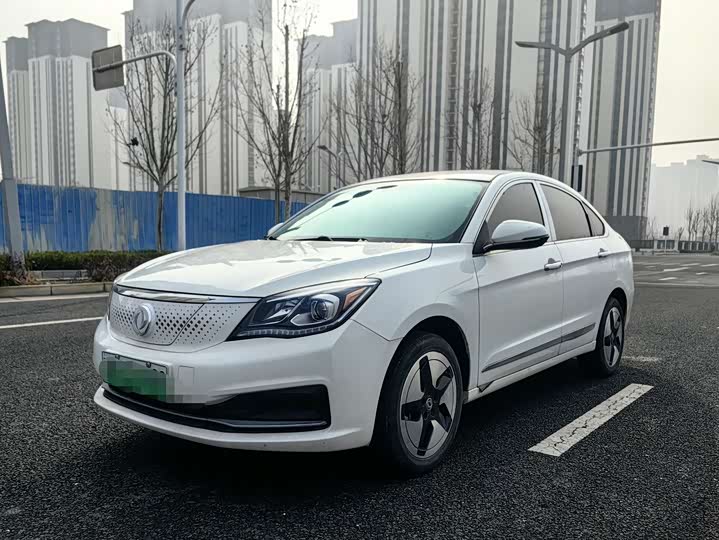 Фото 1 - Dongfeng Aeolus E70