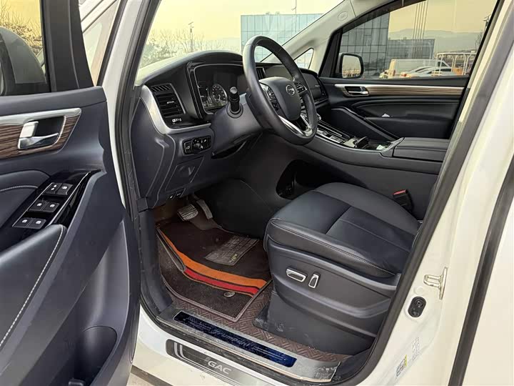 Фото 8 - GAC Trumpchi M8