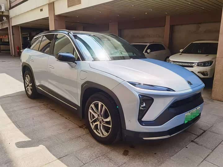 Фото 3 - Nio ES6