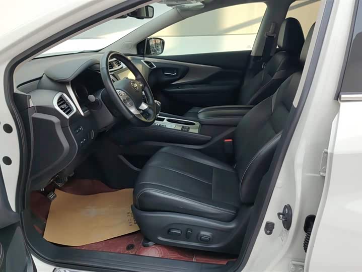 Фото 9 - Nissan Murano