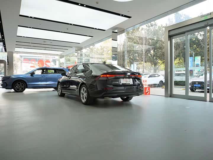 Фото 5 - Honda Accord