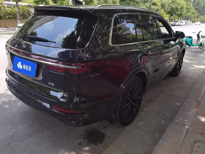 Фото 3 - LiXiang One