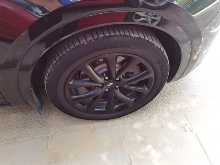 Фото 6 - LiXiang One