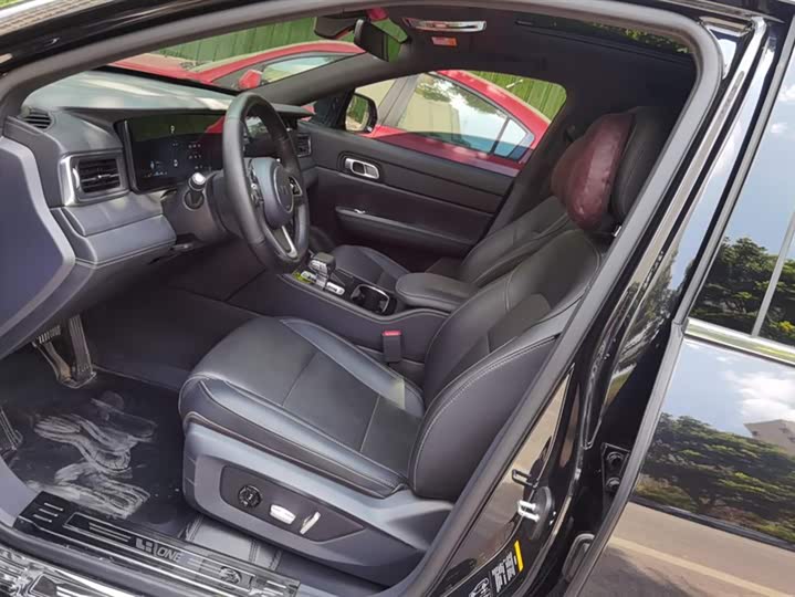 Фото 9 - LiXiang One