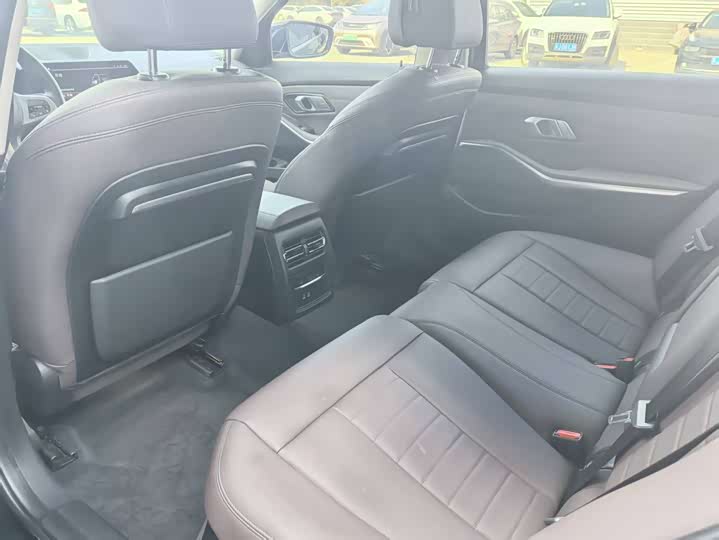 Фото 8 - BMW 3 Series