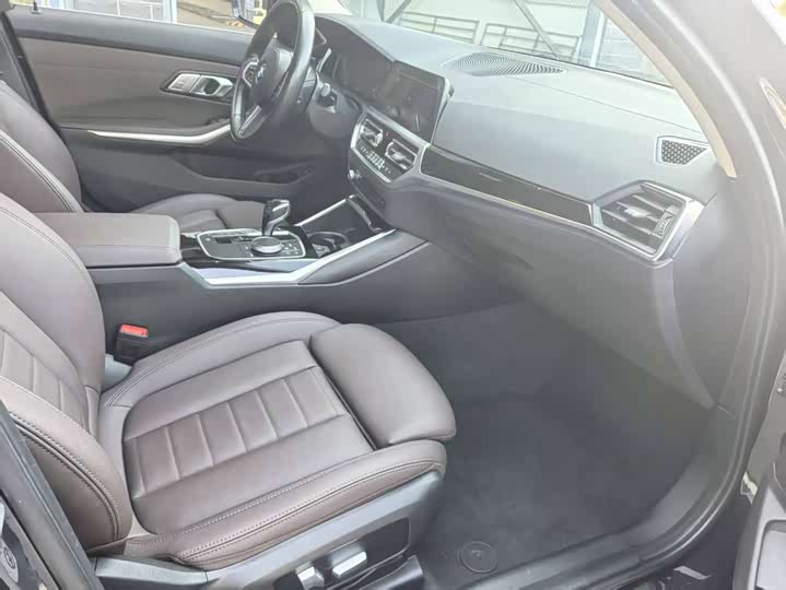 Фото 9 - BMW 3 Series