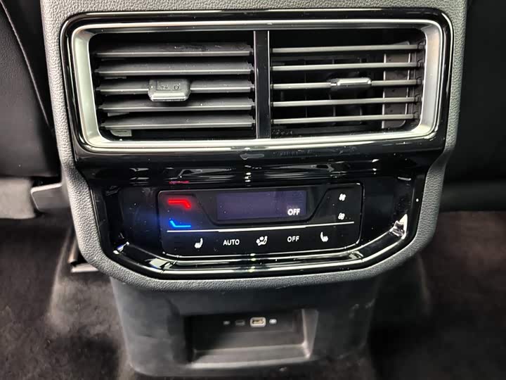 Фото 8 - Volkswagen Teramont Pro