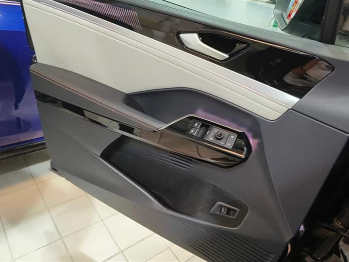 Фото 7 - Volkswagen ID.6 Crozz