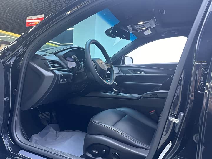 Фото 4 - Cadillac CT4